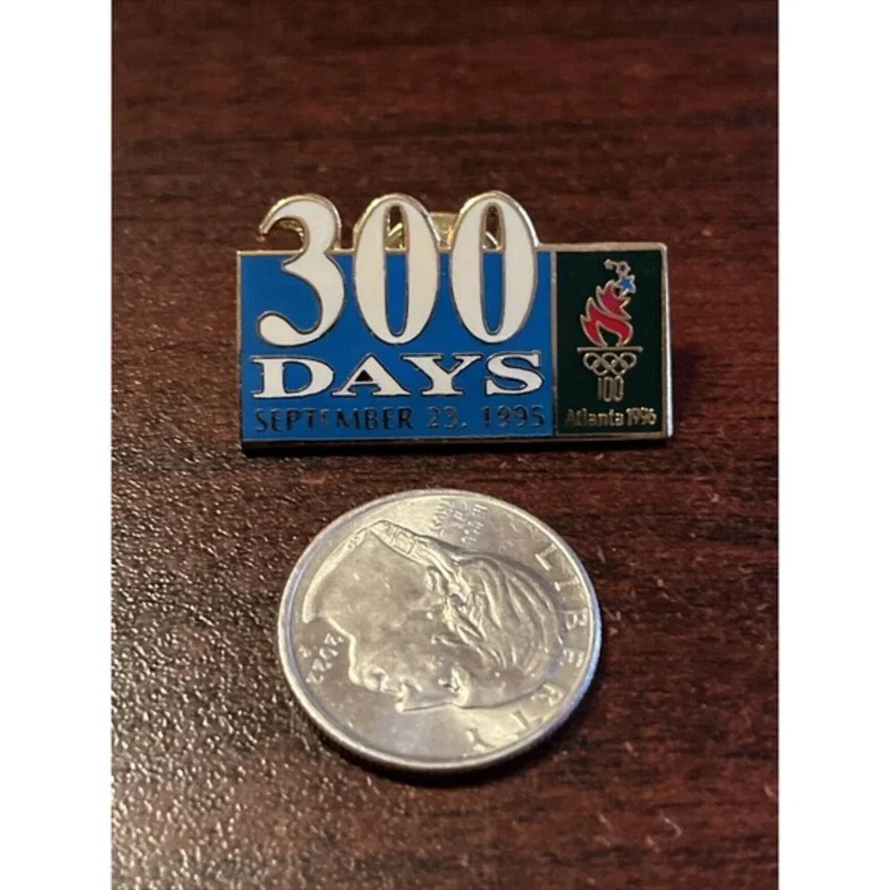 Vintage Countdown To The 1996 Atlanta Olympics 300 Days‎ Lapel Hat Pin